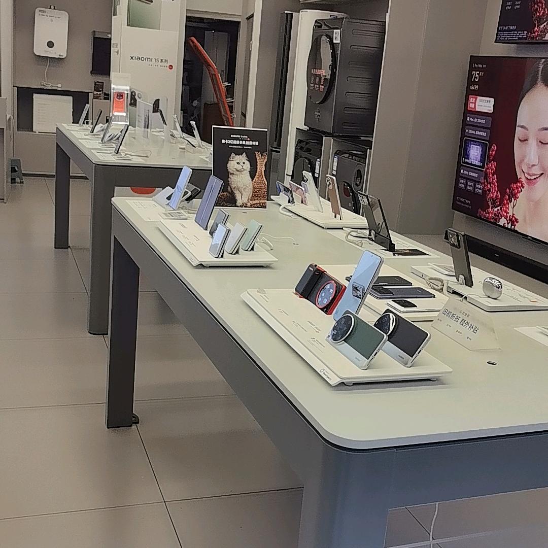 卖手机的小卡拉米