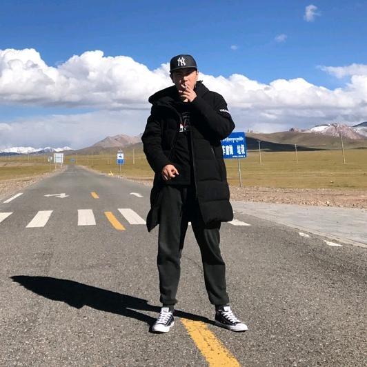 设计师〽️蔡蔡