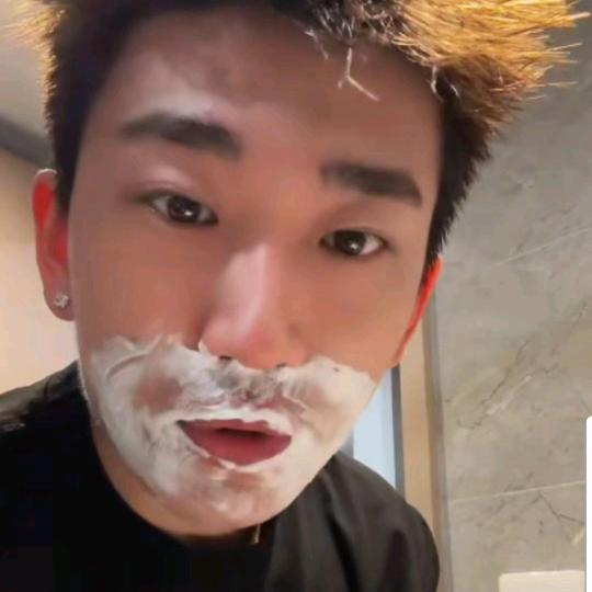 DJ小鱼鱼🐟