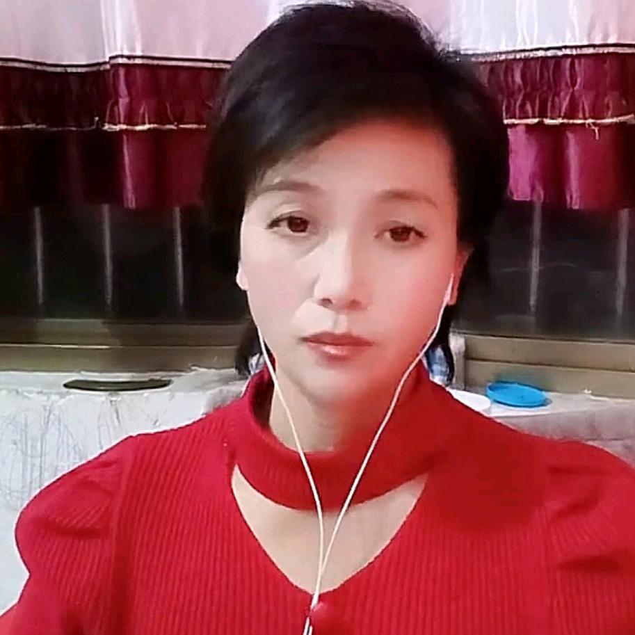 玲芝，晚上八点半直播，白天不定时，