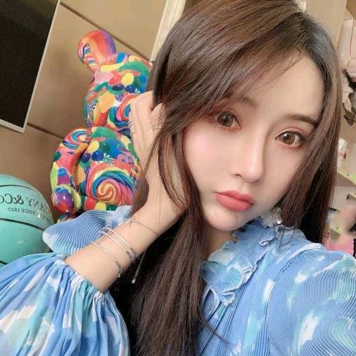 杨依姗《爆款返场》
