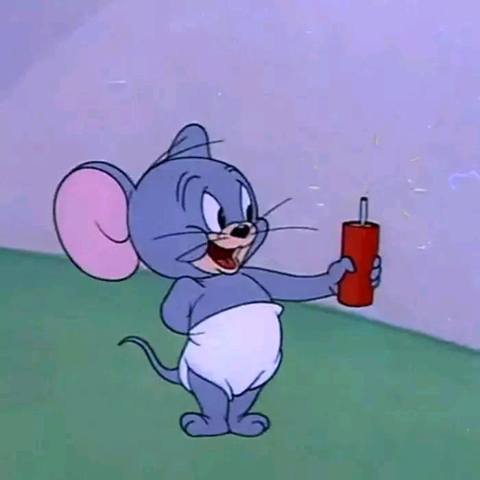 9477