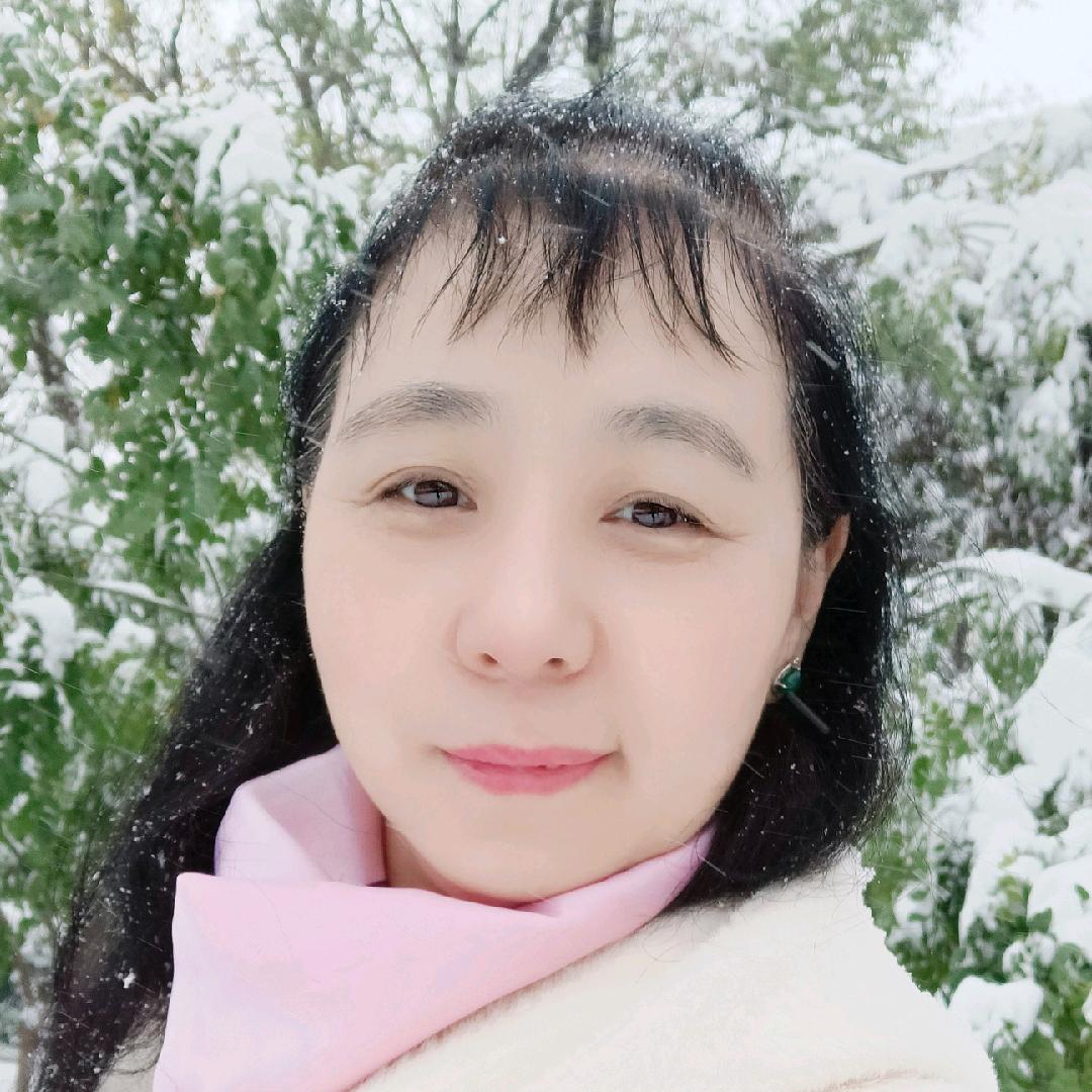 花在风中舞