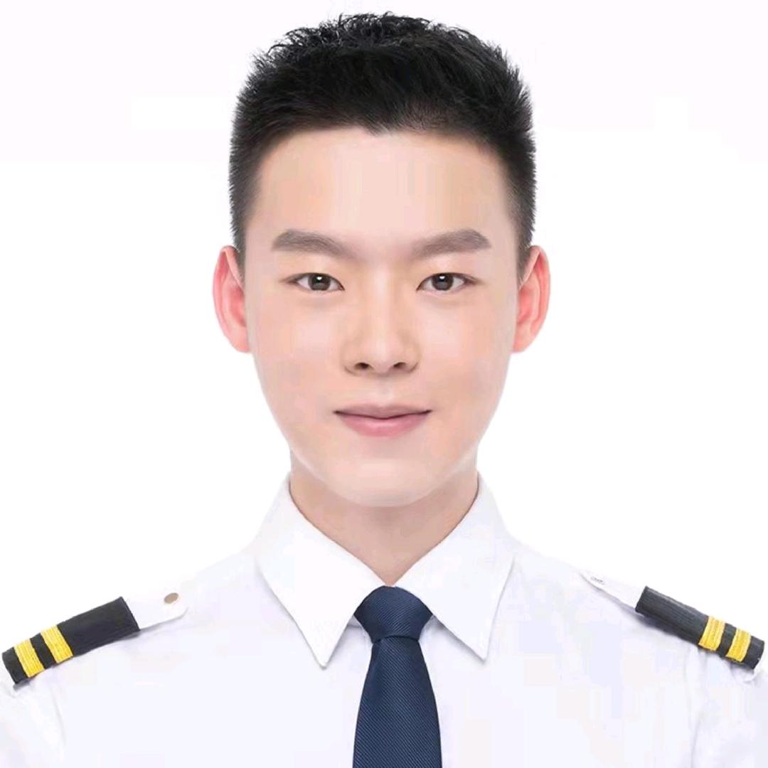 蓝天银鹰