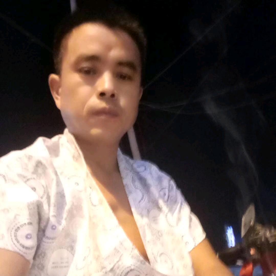 尼古拉斯贴砖陈，随便私聊连赞