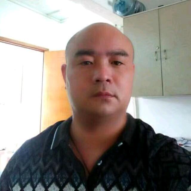 抬头望天