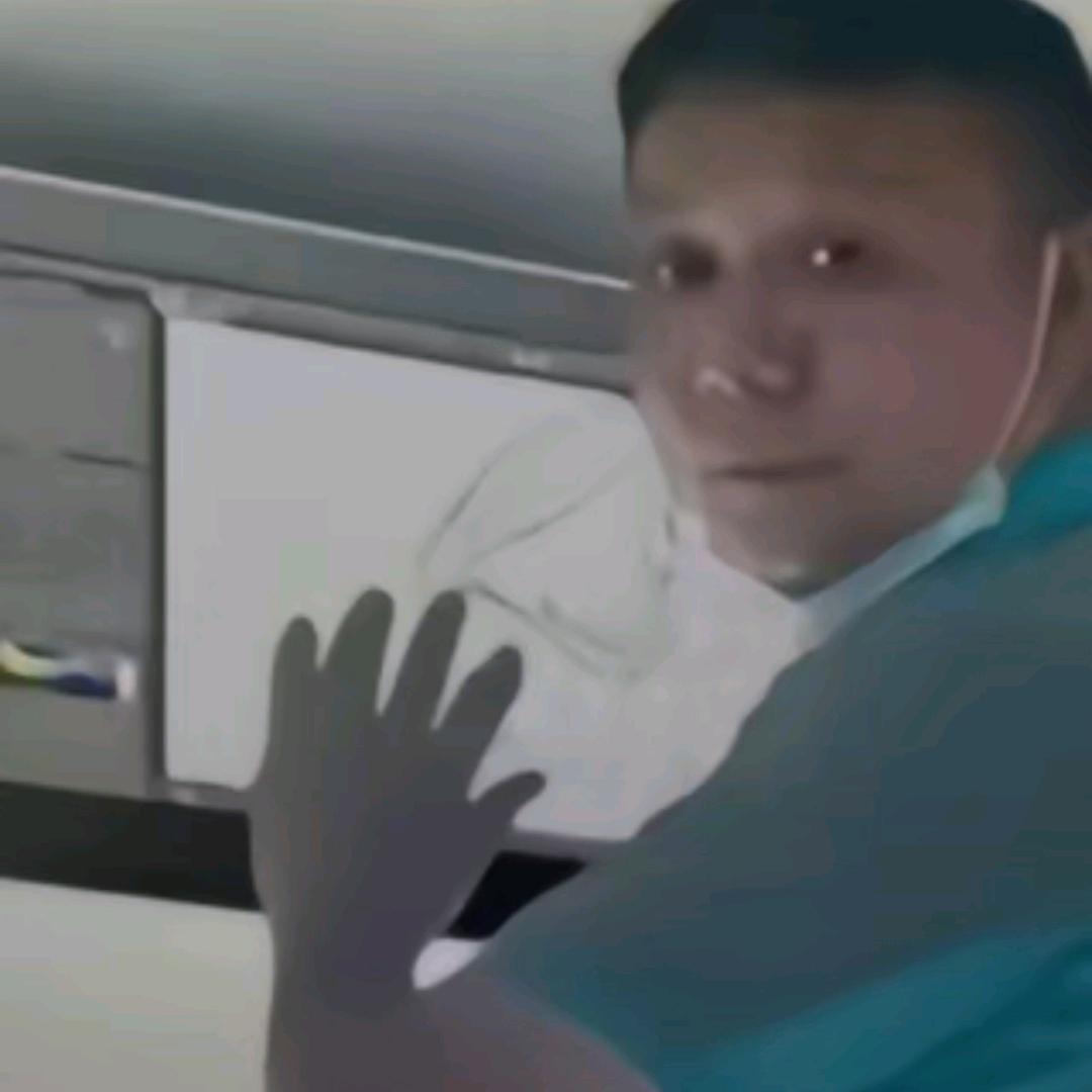 闭关中