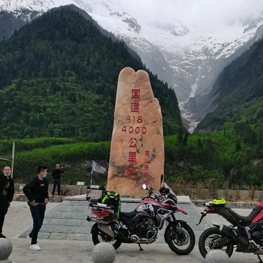 ﹶ骑只蚂蚁去旅行