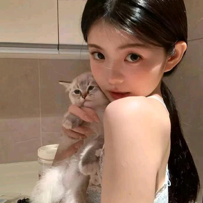 西北沉着的荔枝♡（📷💚🦋）