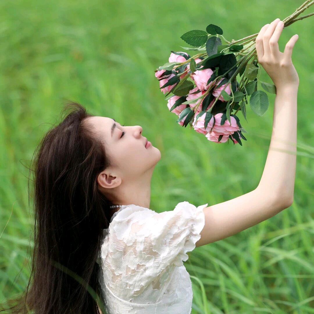 芸芸吖