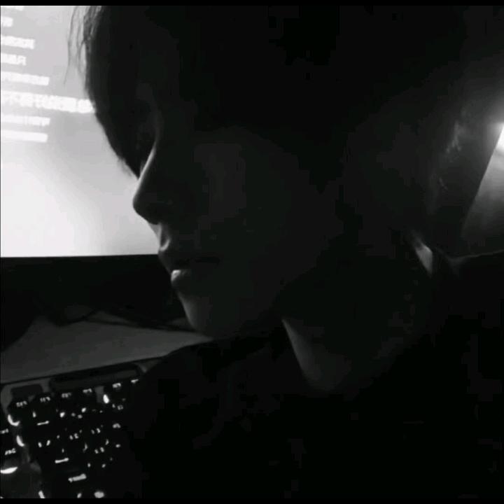 我想火求求了