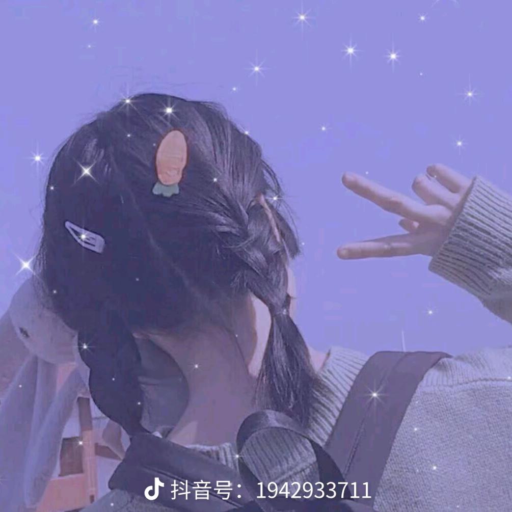 会说话的阑尾在菌类合唱团扮演齿轮水母