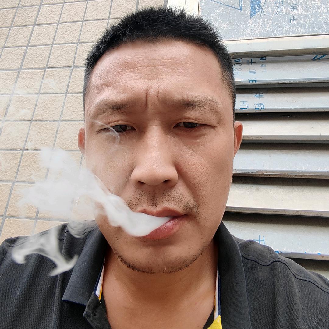 承翔拆除回收酒店宾馆档口电器物资一起设备