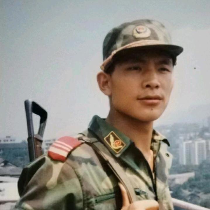 黎明前的枪声