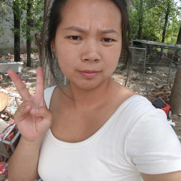 后面趴着玩😂