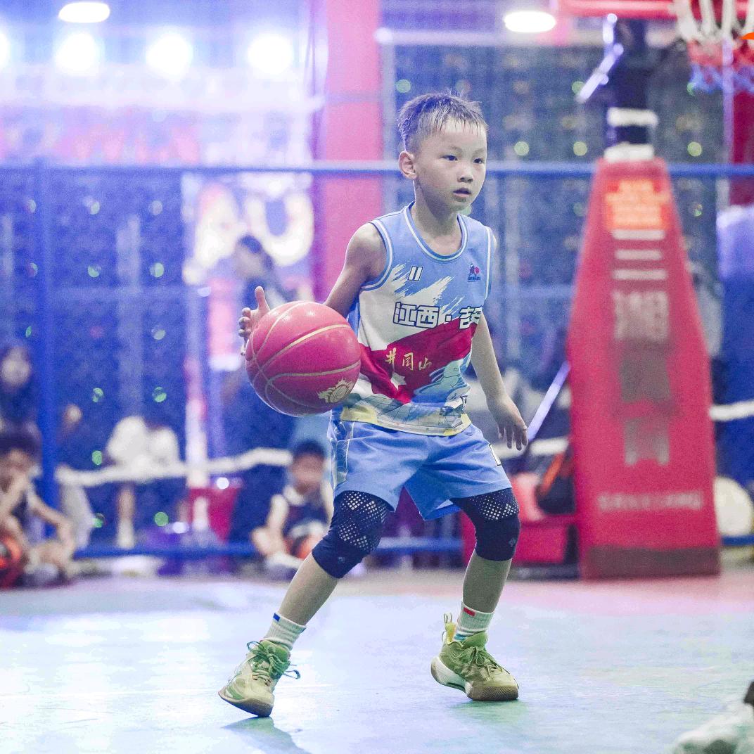 吉安U8🏀杨稀哲（11号）