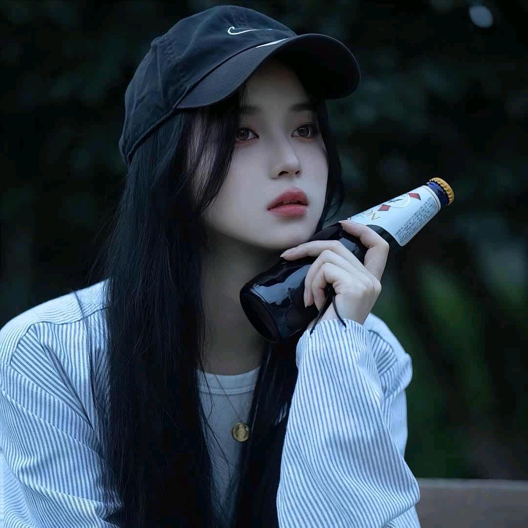 嘟嘟酱. ⋆ ☆ ⋆ ★ ⋆ . · .