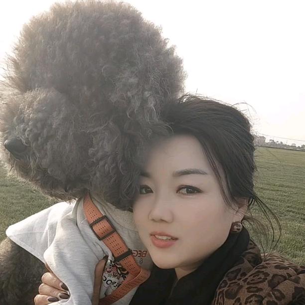 巨贵小姐姐