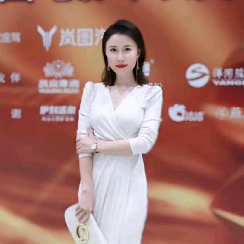 云露时尚美学gz