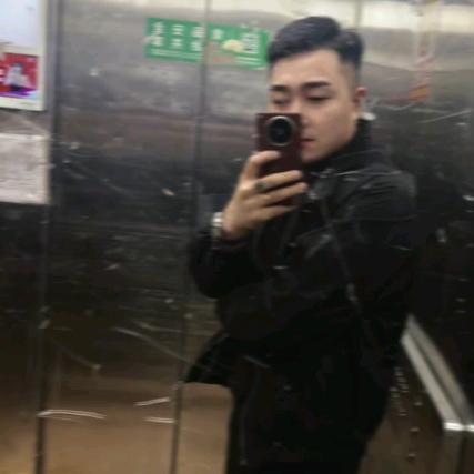 ￴江川很忙