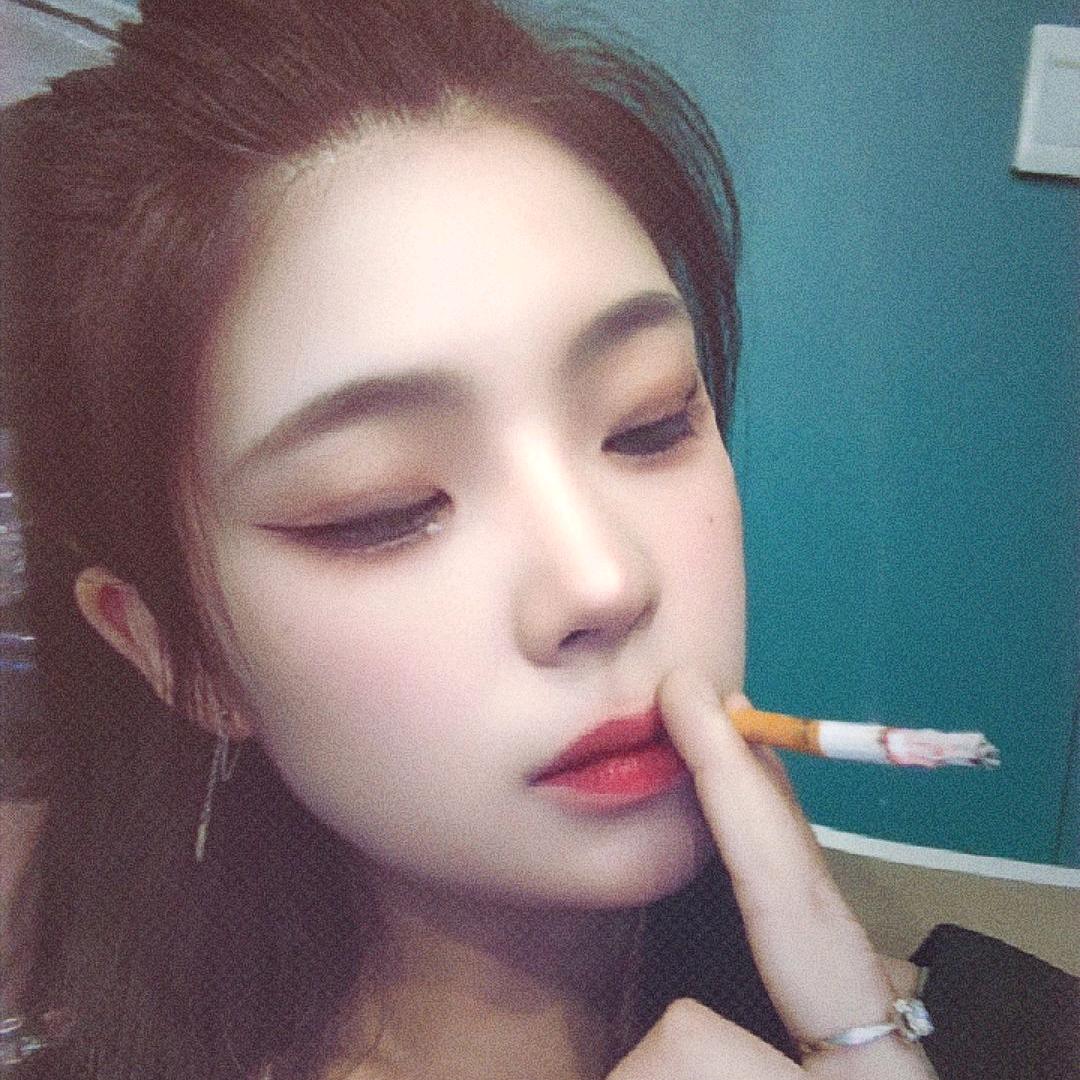 🎀🚬