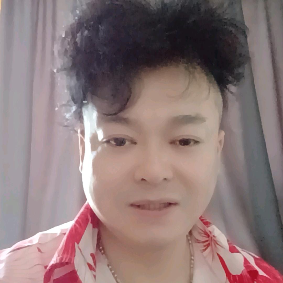 邱鑫鑫鑫鑫帅