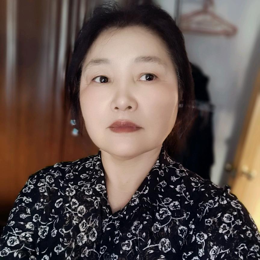 童姐，海口龙华区强嘉䜭电子商务商行