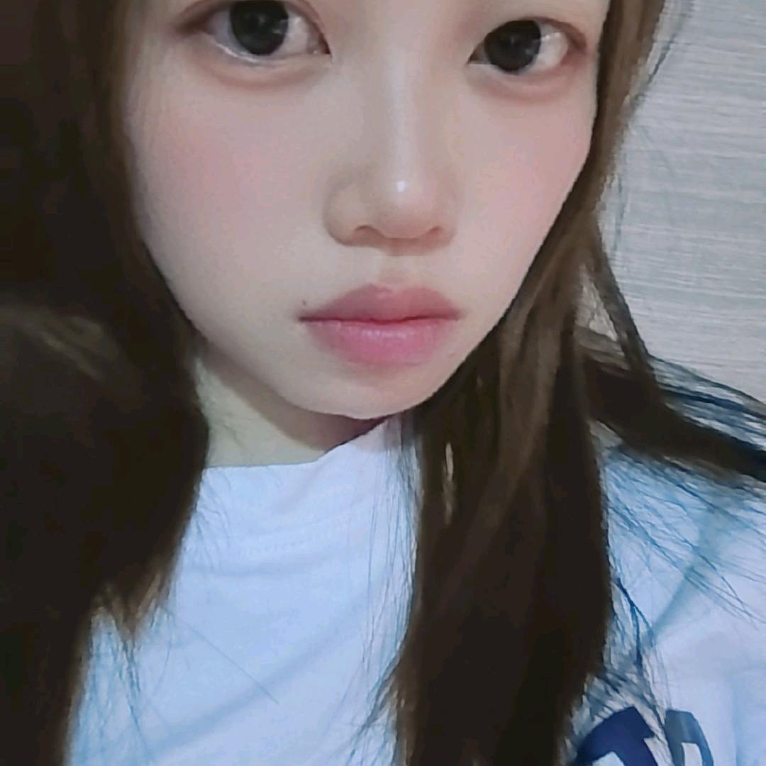 艳
