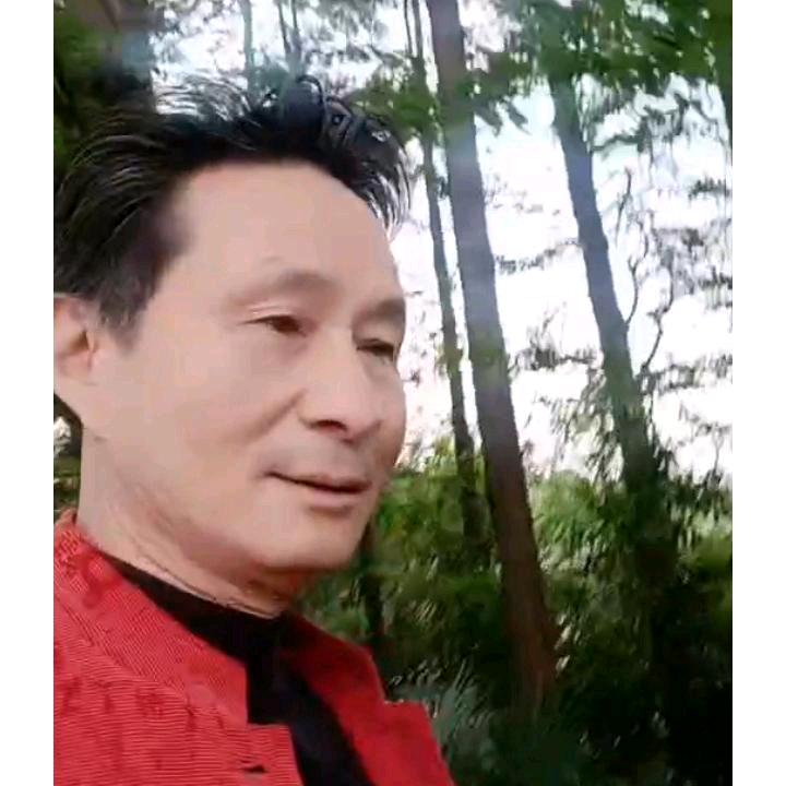 红约先生