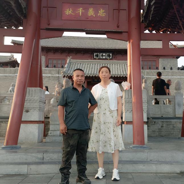 80后小芳在农村