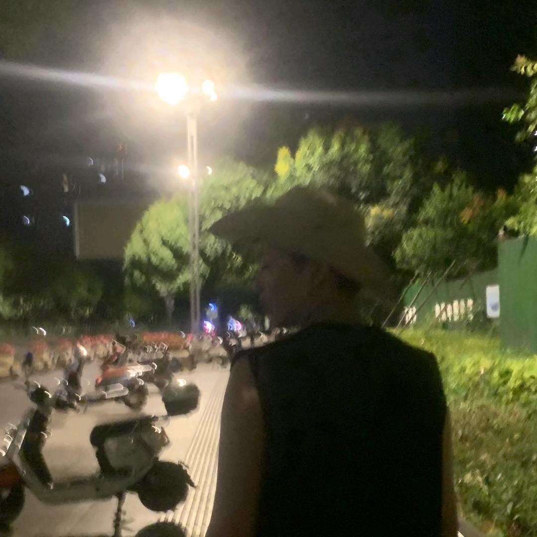 我不叫李火火