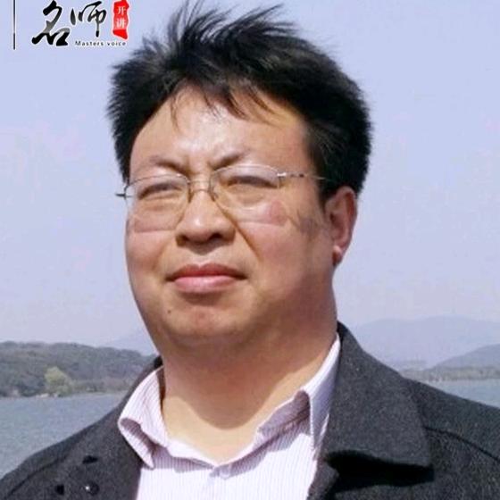 卧龙大师