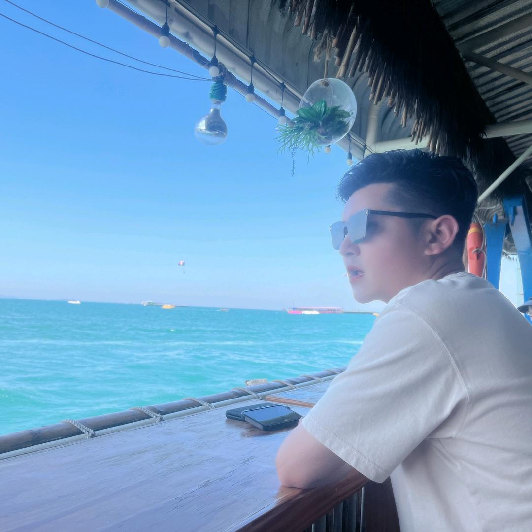 希洛缇调肤美牙🦷~于泽远