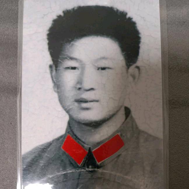 闫新江〈乡下老头〉