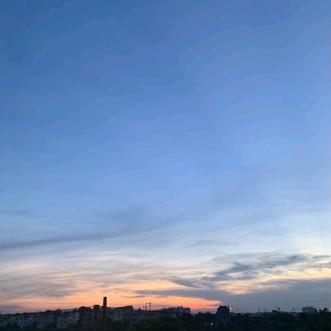 L￴￴ ￴￴ ￴￴