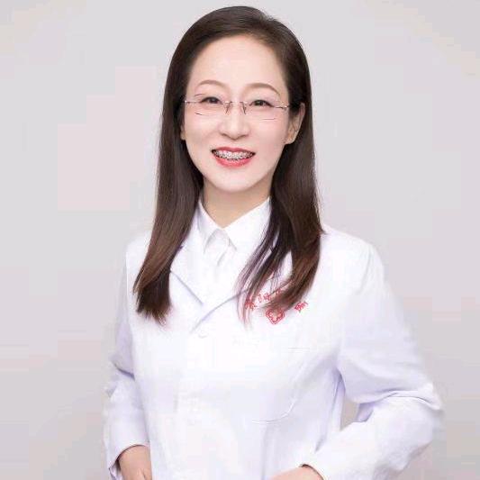 消化内科主任医师周晓倩