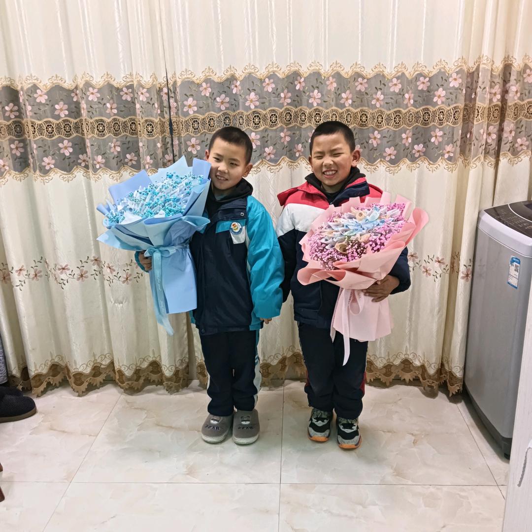 风里雨里我在施秉等你
