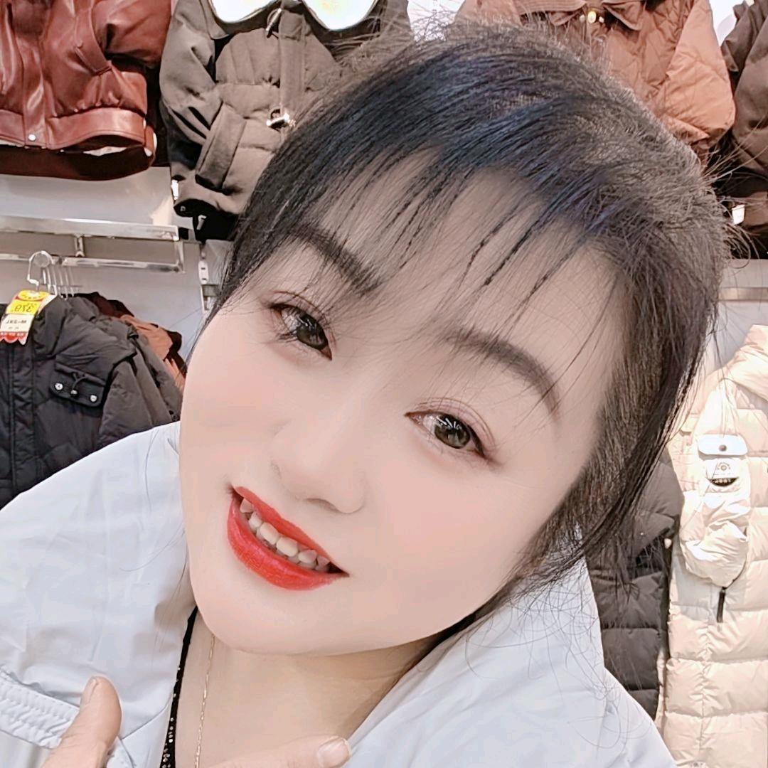 九盛丹凤店女装主管一一陈会珍