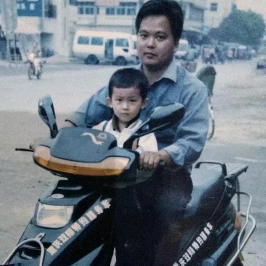 望江县苏礼界汽贸（雅迪 ）