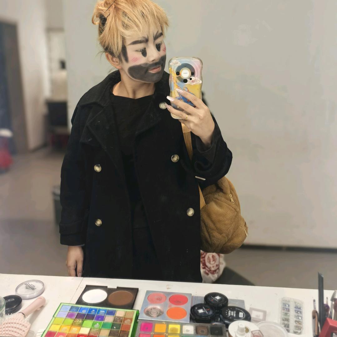 一个化妆师