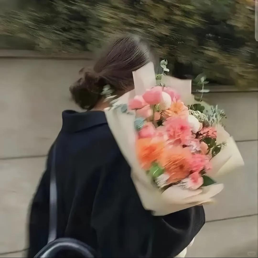 不发脾气只发财✧*。