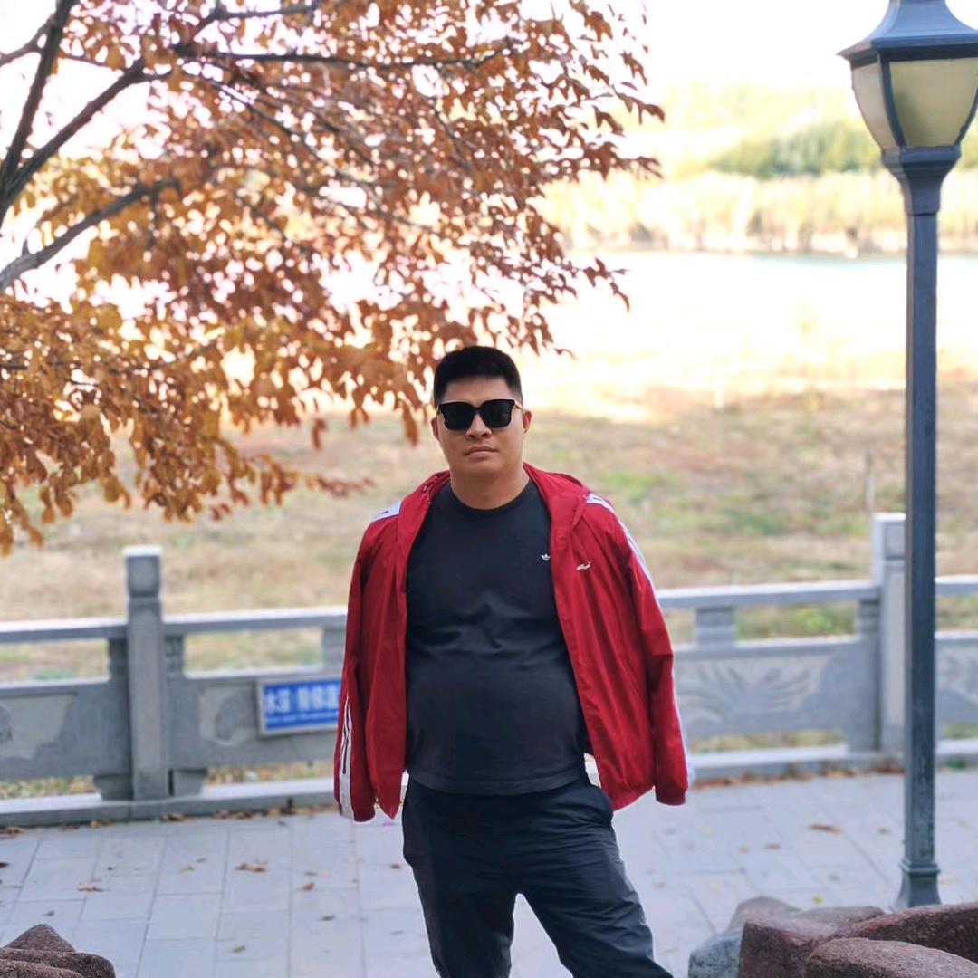 工程人    罗先生