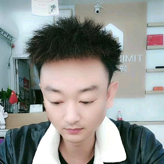 卖护肤品的小哥哥  婷美小屋（全国包邮）