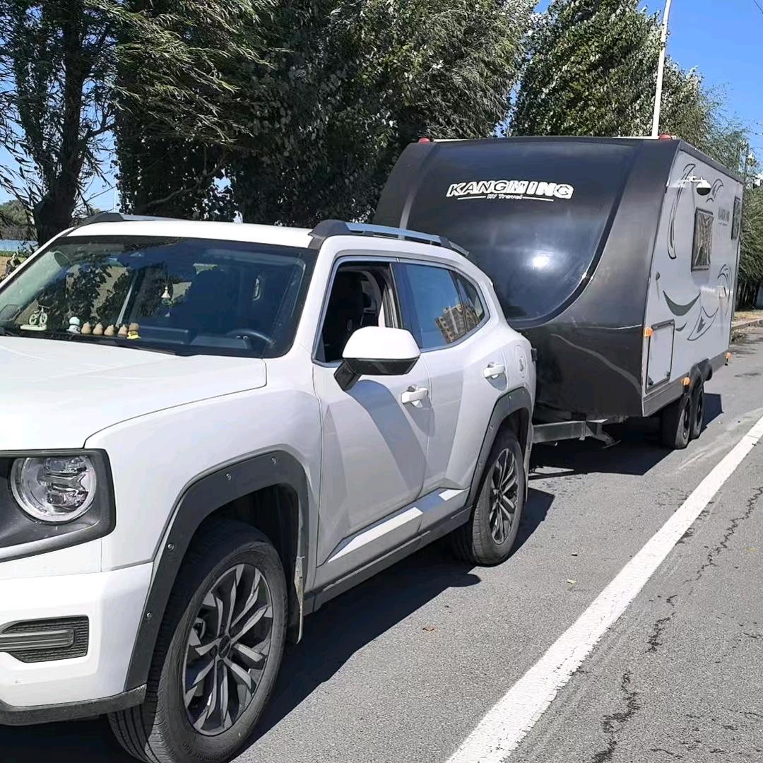 康明房车 小白