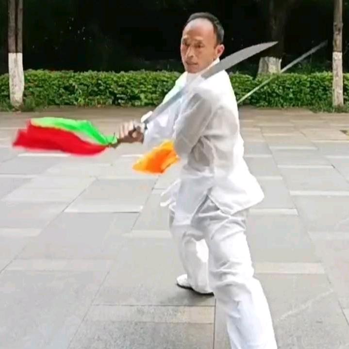 灵璧琴书伴红尘