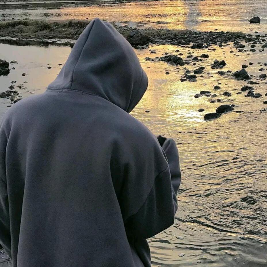 L李