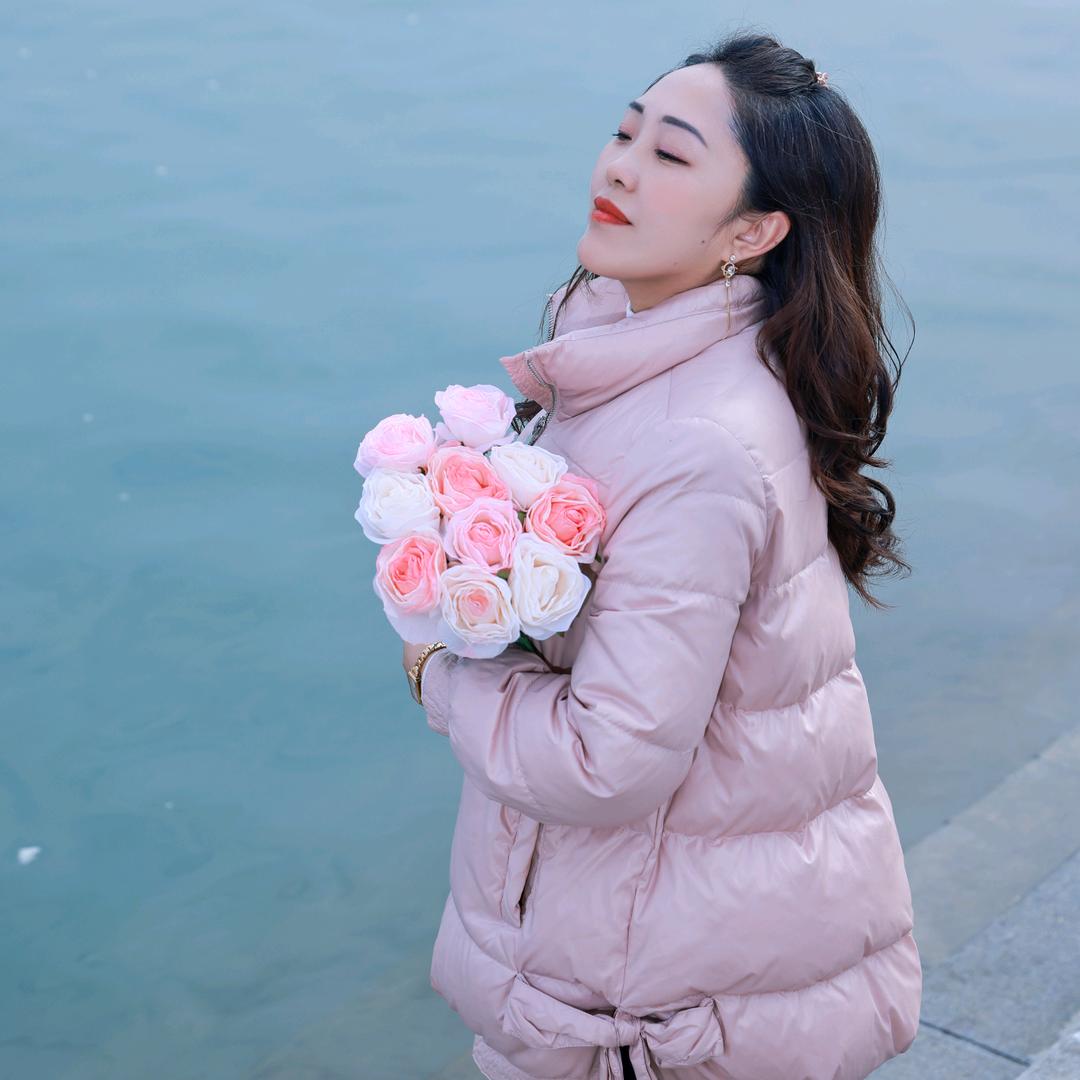 三台装饰～花姐