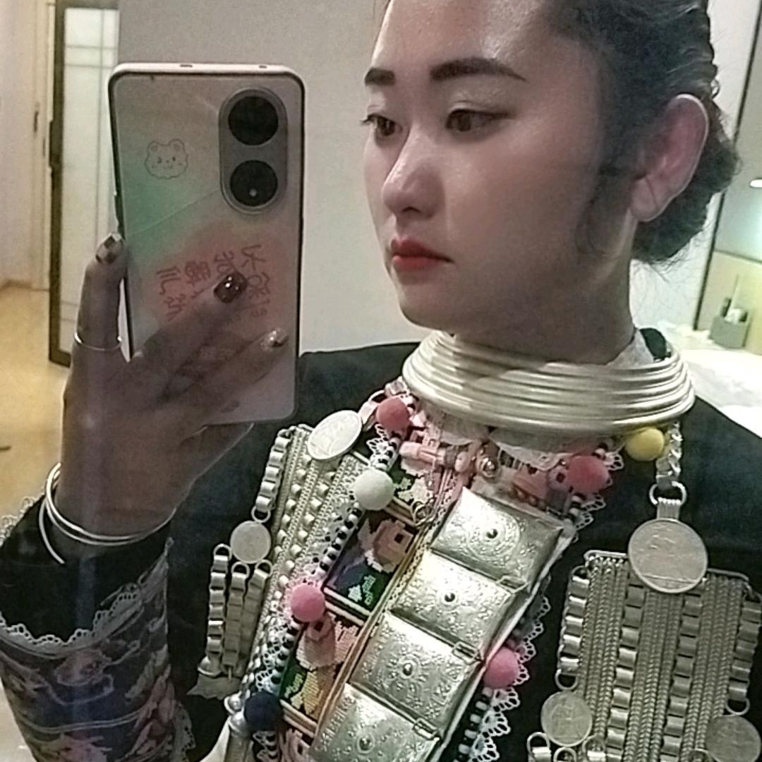 是瑶妹妹❤️红艳啊
