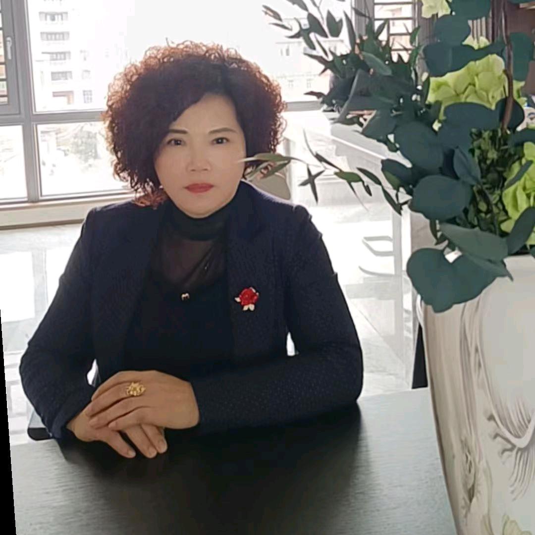 欢迎关注小红，
