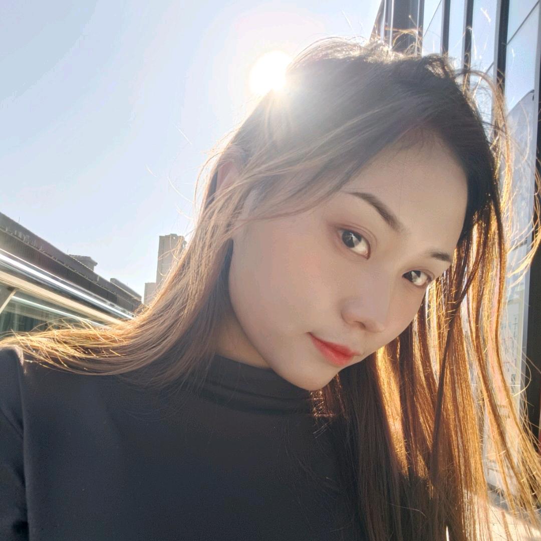 花花.